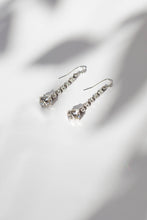 Load image into Gallery viewer, Yves Earrings
